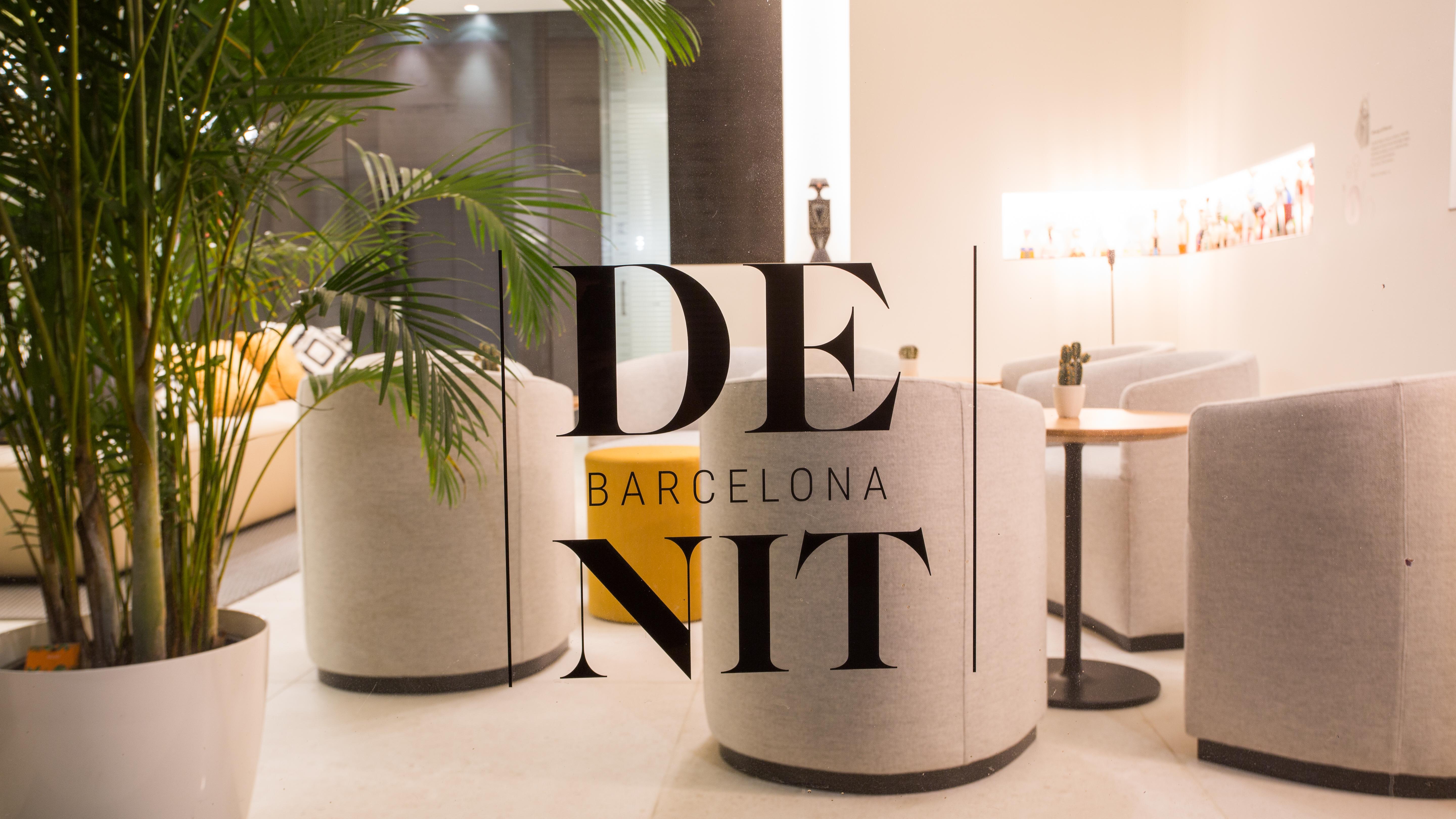 Hotel Denit Barcelona Luaran gambar
